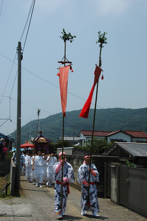 神さまのいる村 白間津大祭物語: 中古 | かわな静 | 古本の通販